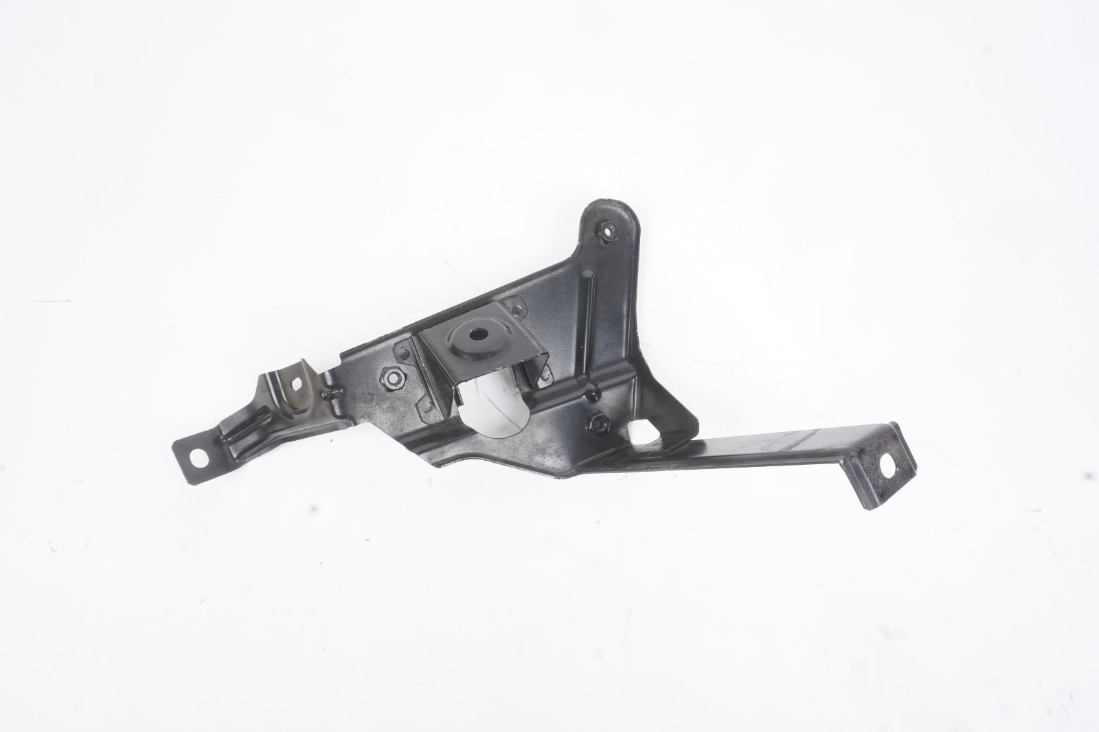 2014-2019 Maserati Ghibli Front Right Passenger Side Fender Mount Bracket OEM