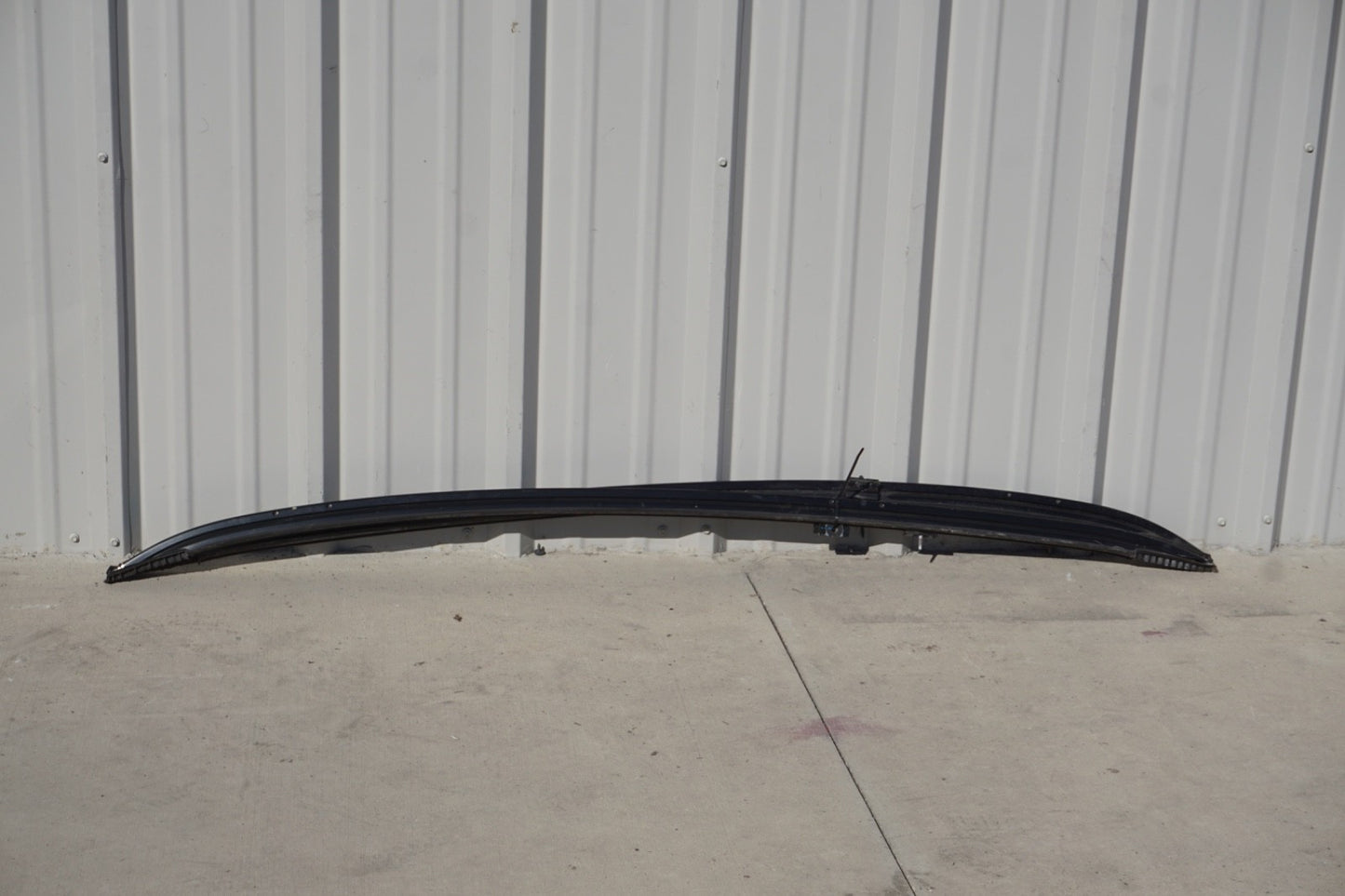 2017 - 2023 Alfa Romeo Q4 Stelvio Right And Left Luggage Roof Rails OEM