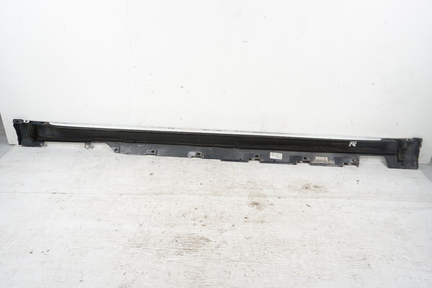 2011 - 2014 Audi A8L LONG Left Driver Side Rocker Panel Skirt Molding OEM