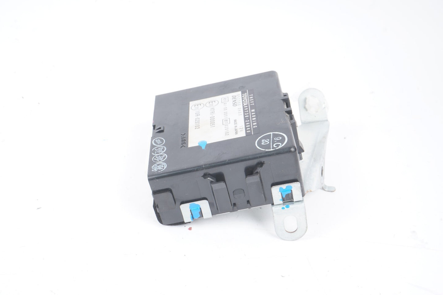 2002 - 2005 Lexus SC430 Theft Locking Control Module 89730-24040 OEM