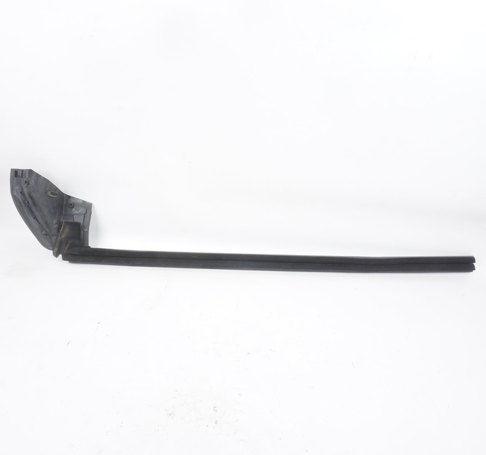 2012 - 2017 BMW 650i Front Left Windshield Trim Seal OEM