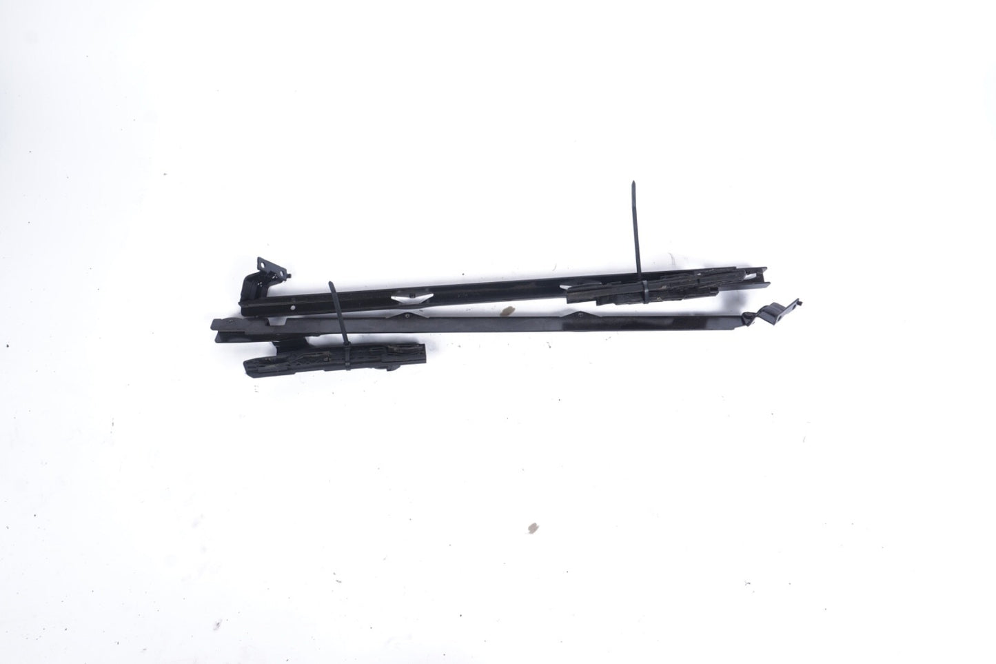 2011-2018 AUDI A8L D4 SUNROOF PANARAMIC GLASS BRAKET RAIL