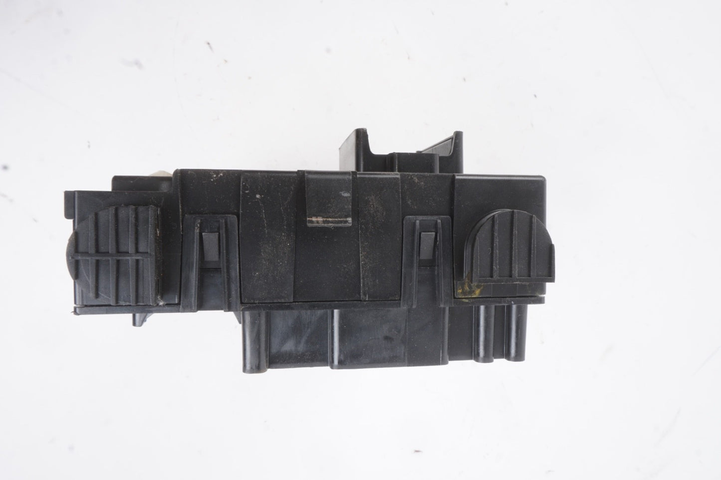 2019 - 2022 Jeep Renegade Sport 2.4L FWD Body Control Module Fuse Box OEM