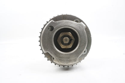 2012 - 2018 F26 F30 F32 F33 320i 328i BMW Engine Exhaust Camshaft And Gear OEM