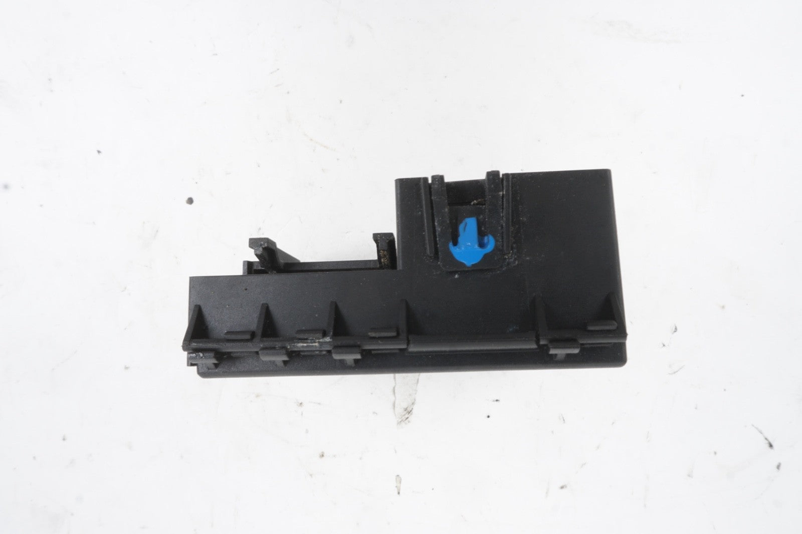 2003-2006 Mercedes R230 SL500 Right Side Trunk Fuse Relay Junction Box OEM