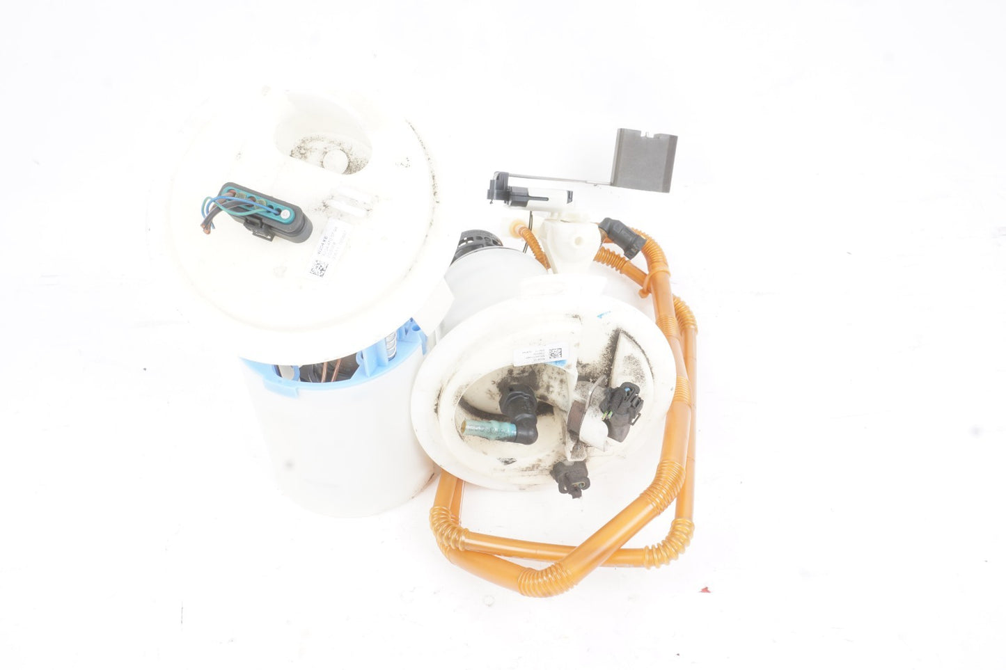 2008 - 2011 Mercedes C300 W204 Fuel Pump Left & Right  OEM