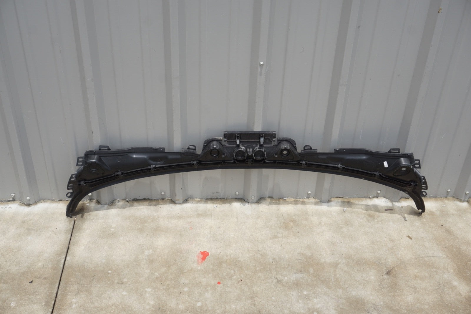 2014 - 2020 BMW 428i M4 F82 Front Windshield Wiper Cowl Cover Panel Trim OEM