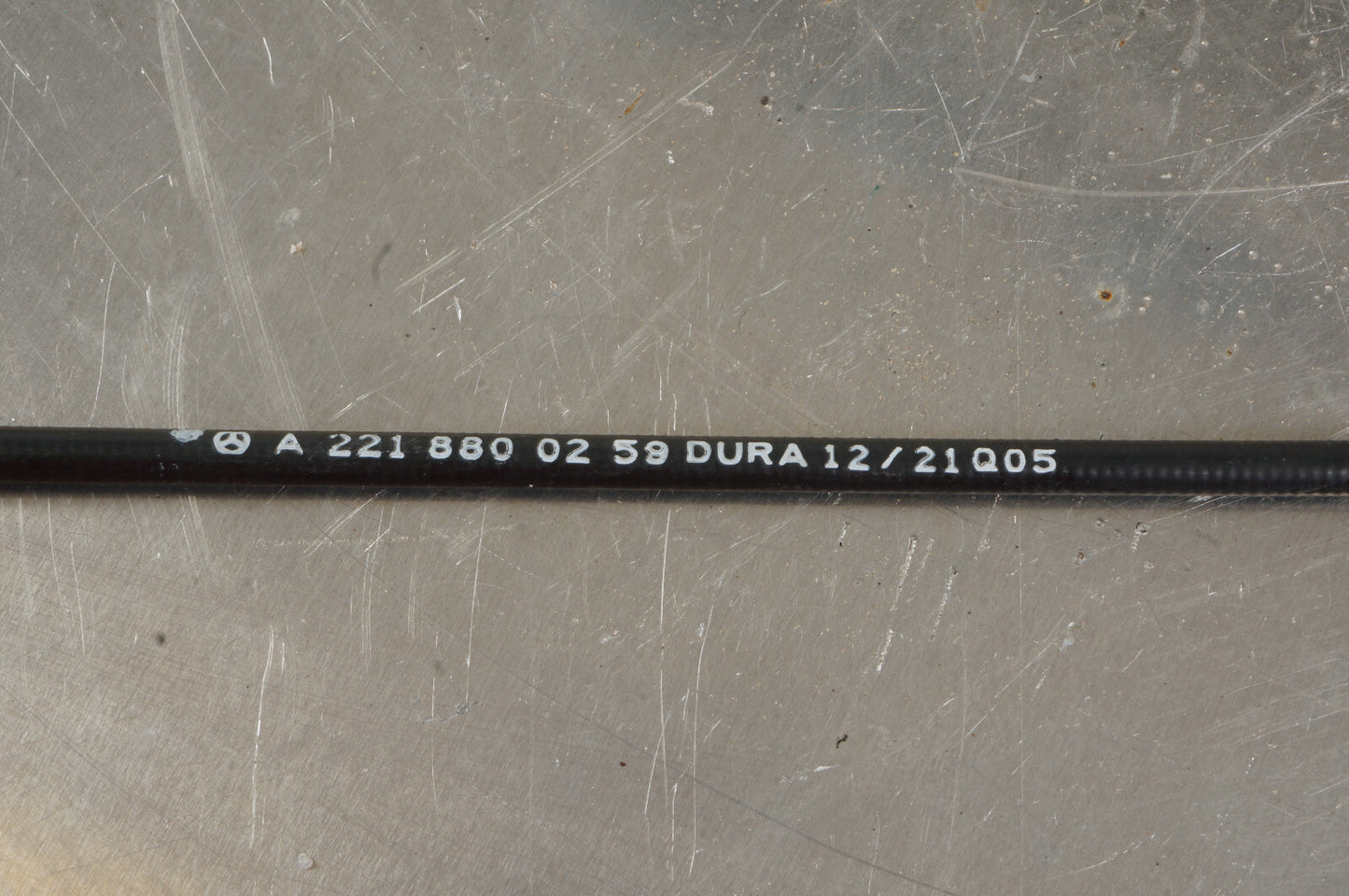 07-13 MERCEDES W221 S550 HOOD RELEASE HANDLE W/ CABLE 2218800259 OEM