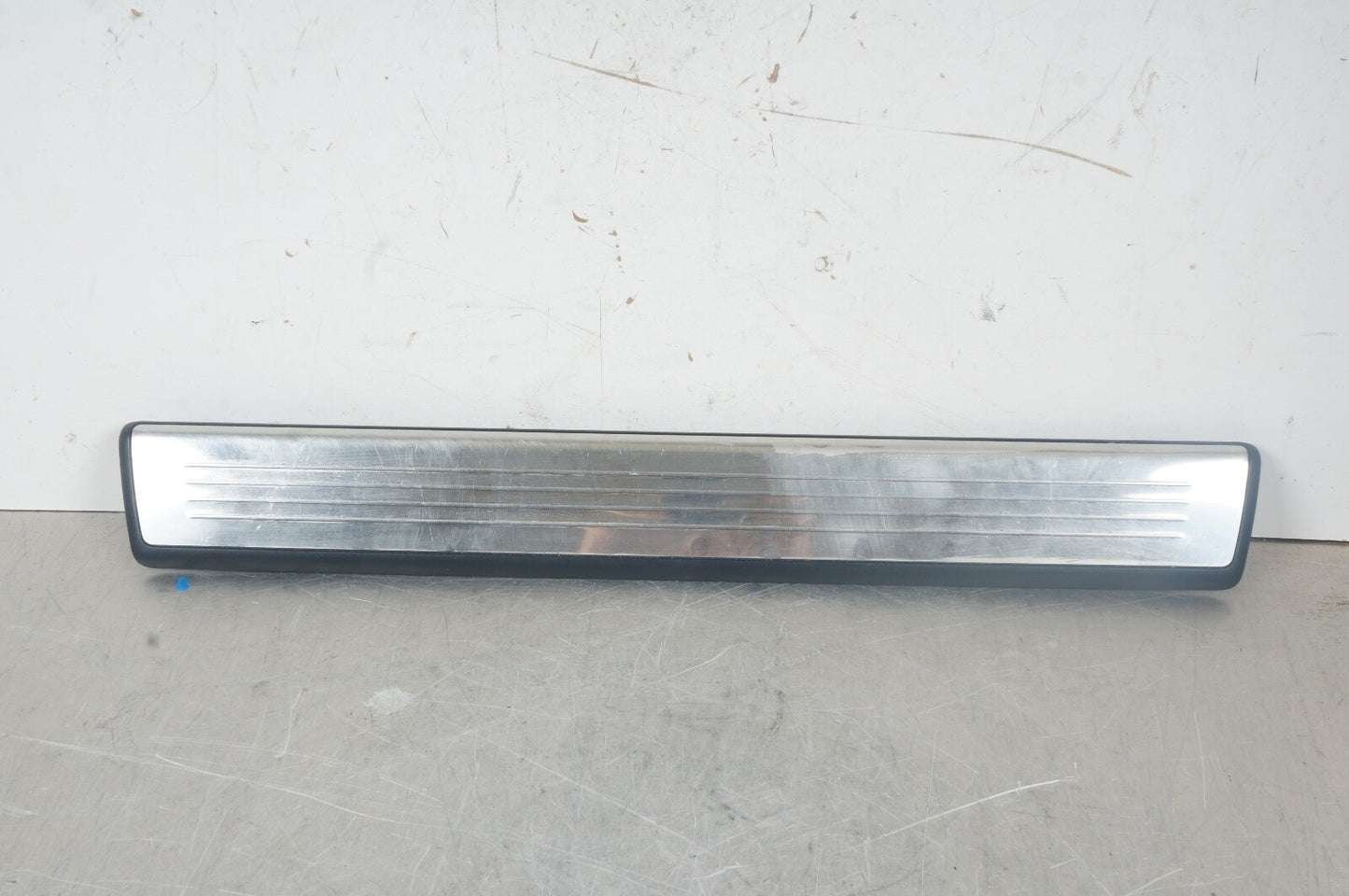 13-20 Mercedes SL400 SL450 SL550 Front RH or LH Door Inner Scuff Plate Black