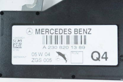 2003 - 2008 Mercedes SL500 R230 Front Right Antenna Amplifier AMP Module OEM
