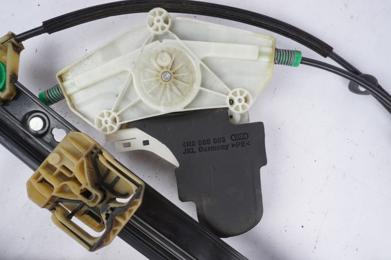 2011 - 2018 AUDI A8 A8L FRONT LEFT DRIVER SIDE DOOR WINDOW REGULATOR OEM
