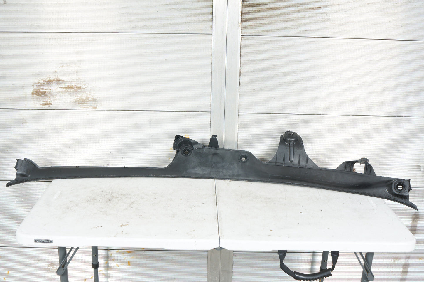 07-13 MERCEDES S550 W221 WINDSHIELD COWL PANEL BAFFLE WATER DRIP COVER OEM