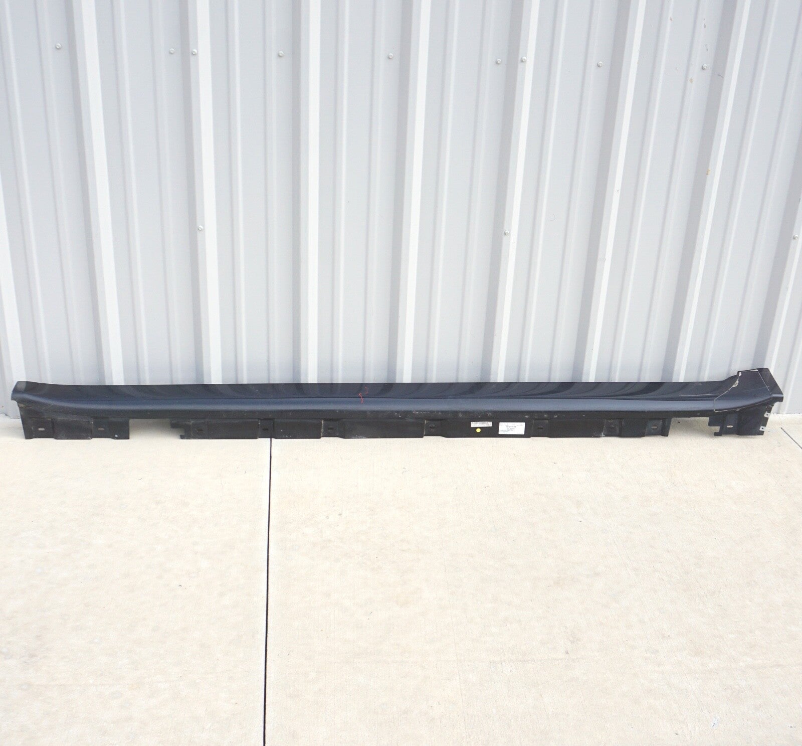 09-15 BMW F02 750Li LEFT DRIVER ROCKER PANEL SKIRT MOLDING BLACK OEM