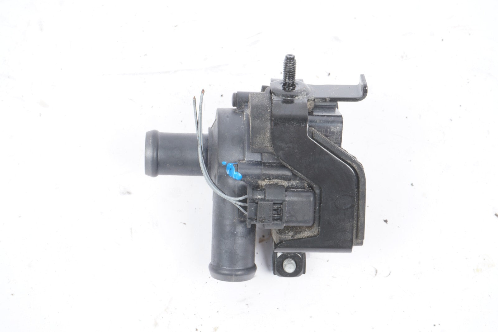 2012 - 2017 Audi A7 Auxiliary Water Pump 059121012A  OEM
