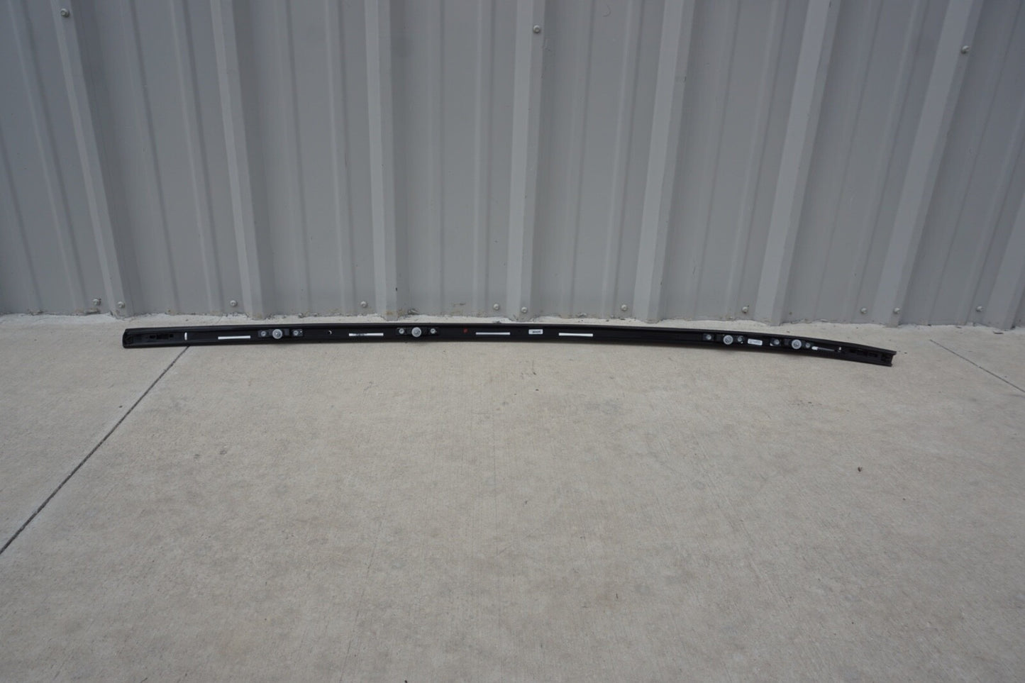 2015-2020 MERCEDES GLA250 X156 ROOF LEFT RAIL RACK LUGGAGE CARRIER MOLDING OEM