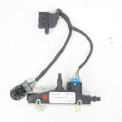 07-14 Mercedes W221 S63 AMG CL550 S550 Front Seat Control Valve 0008007678 OEM