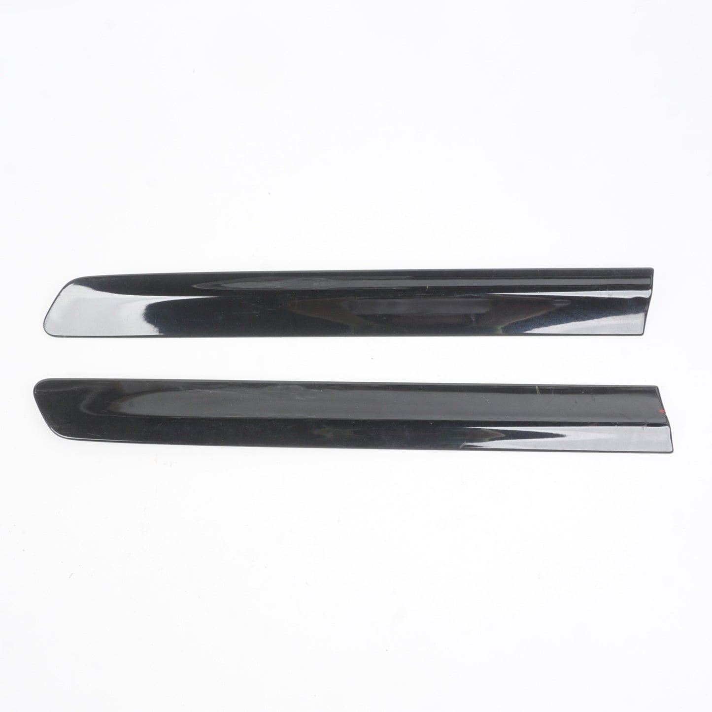 2006-2013 VOLVO C70 Left Right Rear Quarter Panel Outer Trim Molding Black OEM