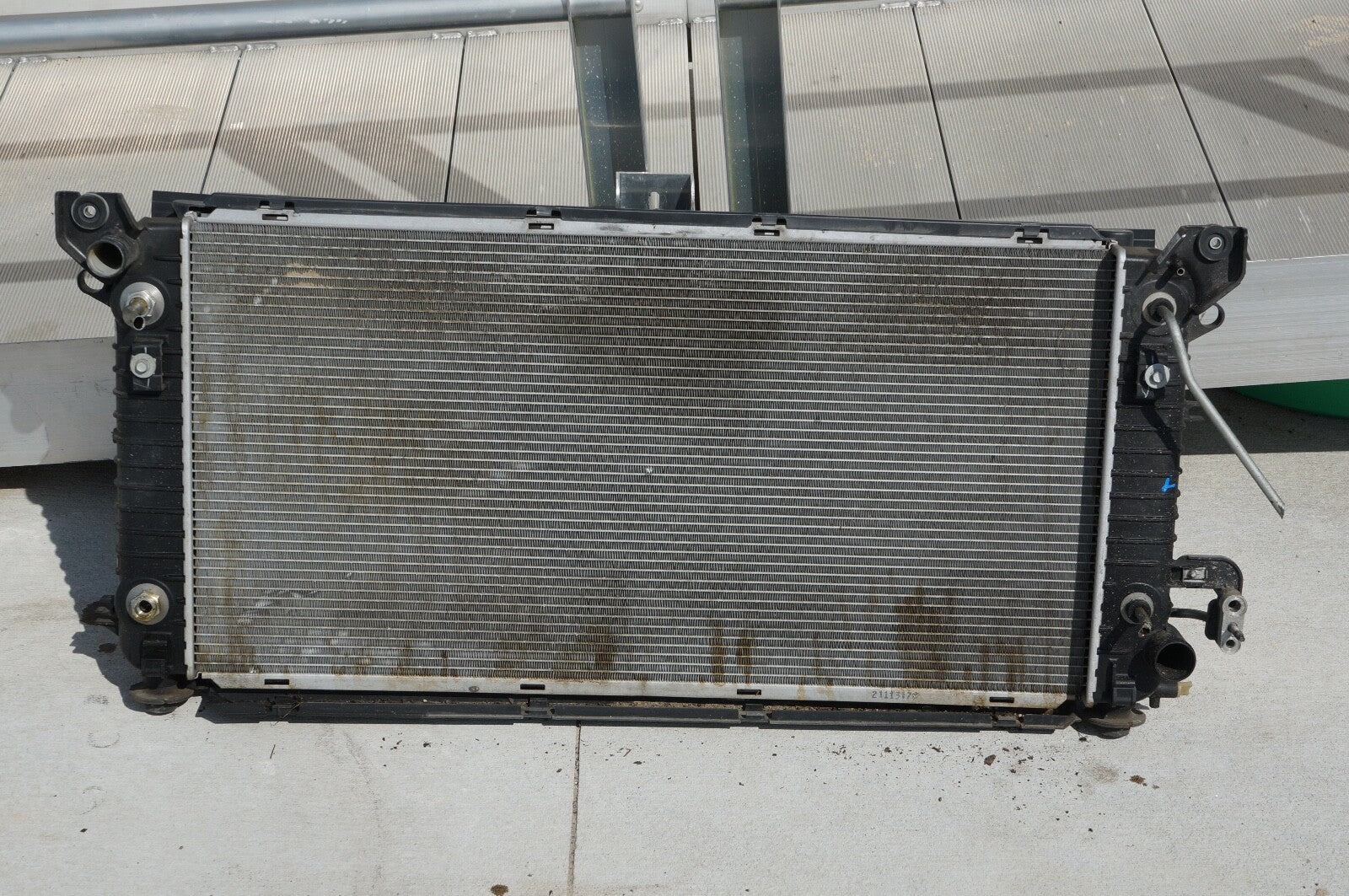 16 17 18 19 SIERRA SILVERADO 1500 4.3 OEM Radiator Condenser
