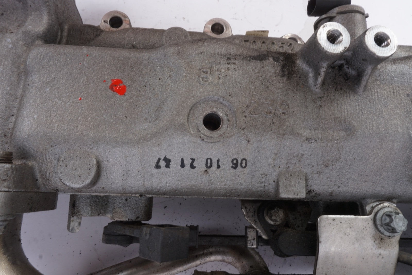 2011-2013 MERCEDES E350 (W212) 3.0L  DIESEL - LEFT ENGINE INTAKE MANIFOLD
