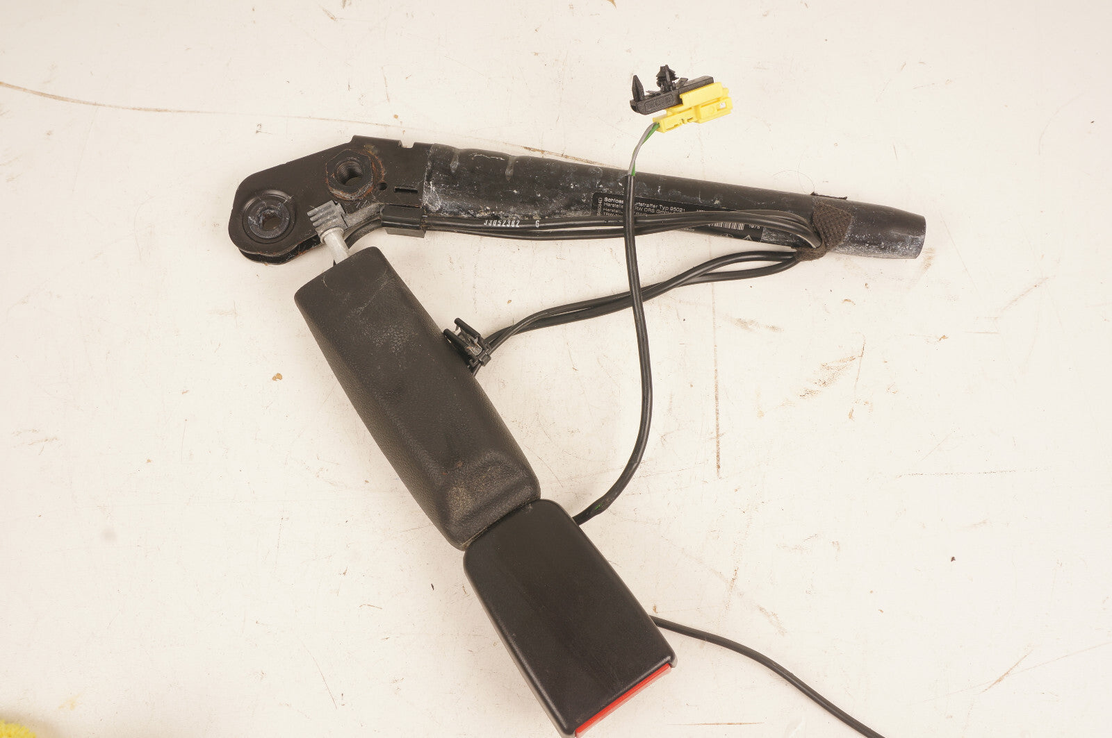 2007 - 2013 MERCEDES S550 W221 FRONT RIGHT PASSENGER SEAT BELT BUCKLE LATCH OEM