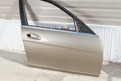2008 - 2014 MERCEDES-BENZ C300 C250 C350 W204 FRONT RIGHT DOOR SHELL OEM