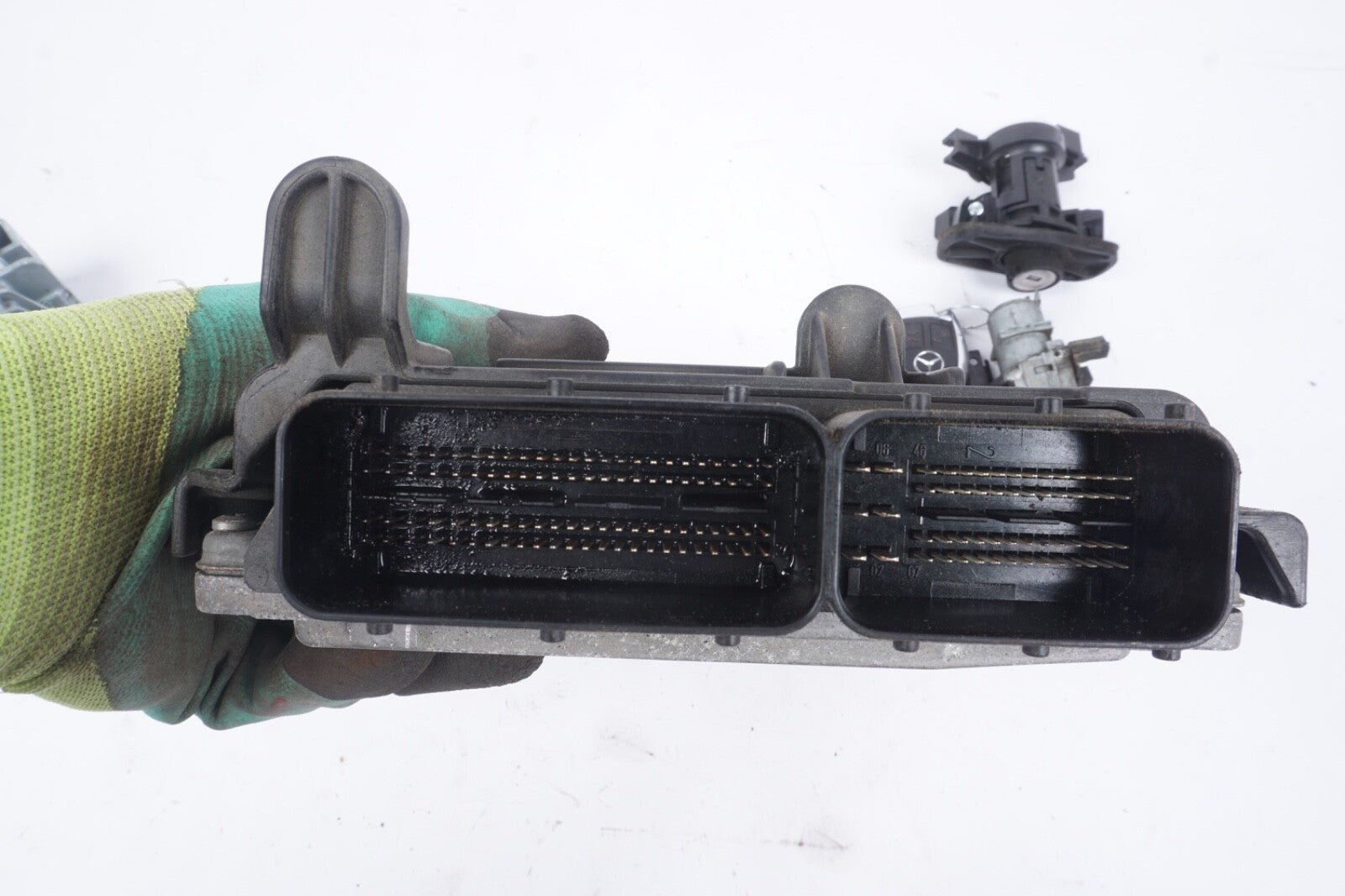 12-17 OEM Mercedes W207 E350 C350 Engine Ignition ECU Set