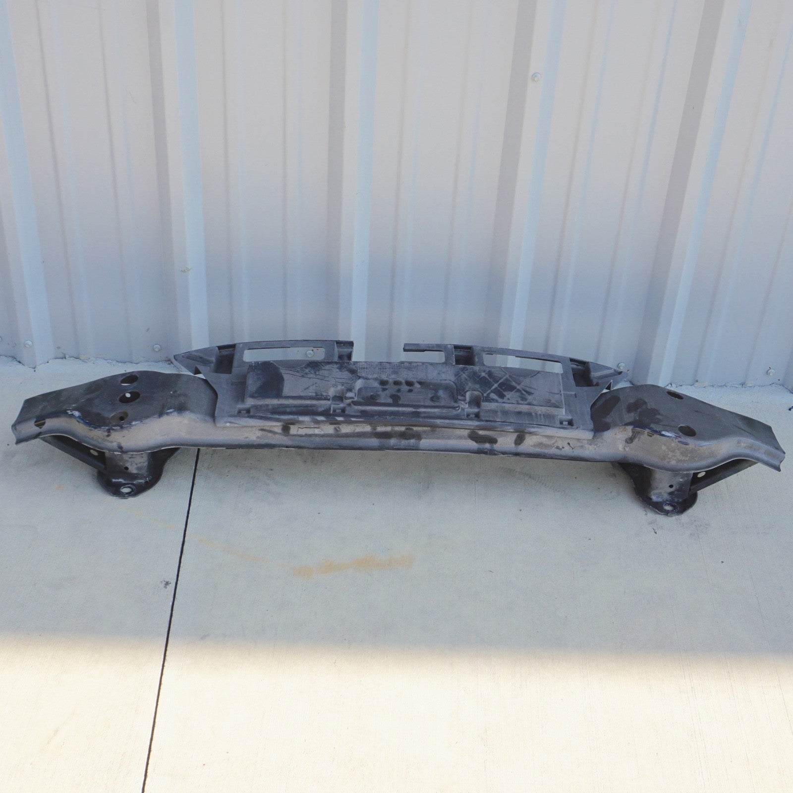 2012-2018 BMW 640I 650i F12 REAR BUMPER REINFORCEMENT IMPACT BAR OEM.