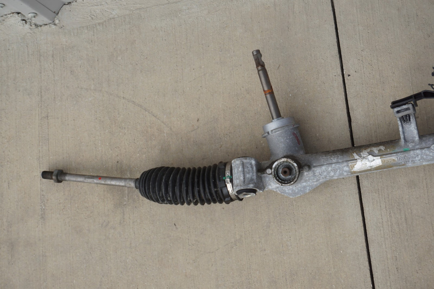 2014 - 2017 FIAT 500L Power Steering Rack & Pinion OEM