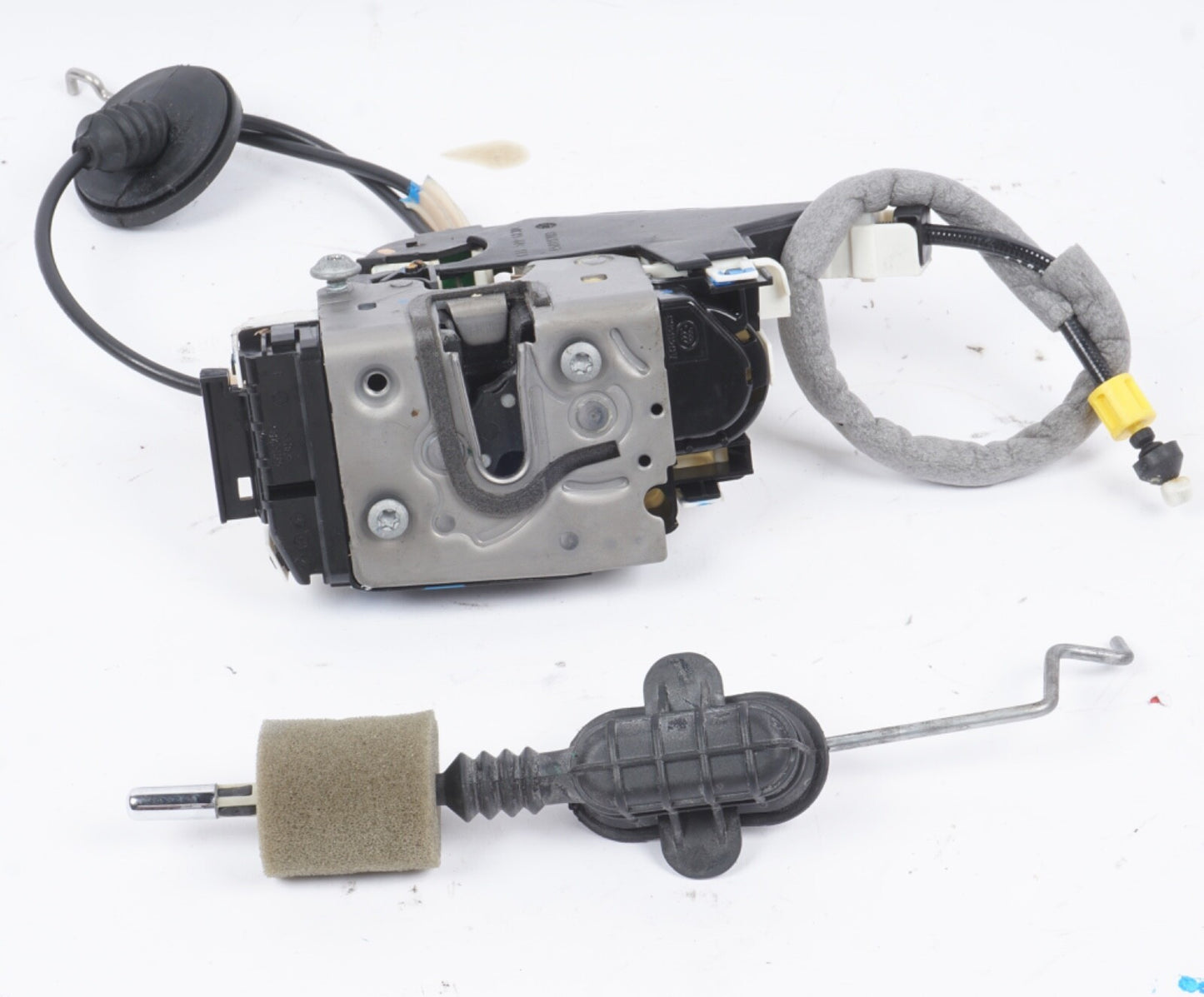 10-17 Mercedes W207 E550 E350 Front Left Side Door Lock Latch Actuator OEM