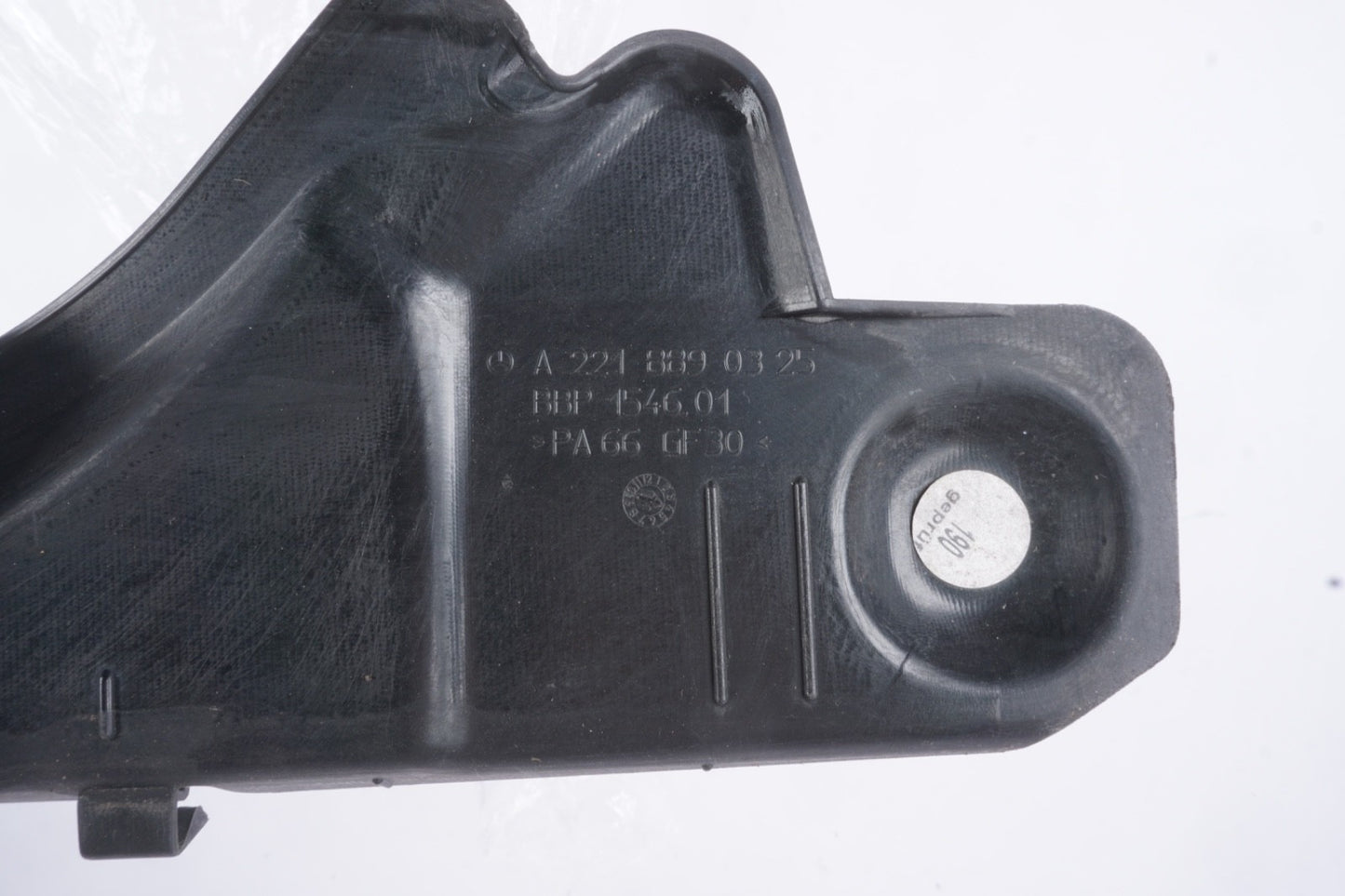 2007 - 2013 Mercedes Benz S Class W221 Support Bracket Fender Front Left Right