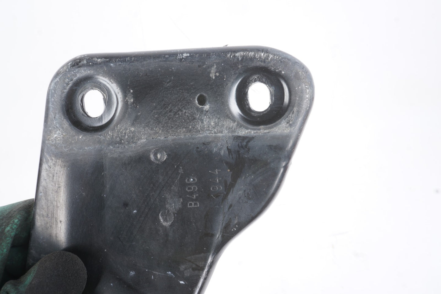 2014-2019 Maserati Ghibli Front Subframe Support Mount Bracket Left & Right  OEM