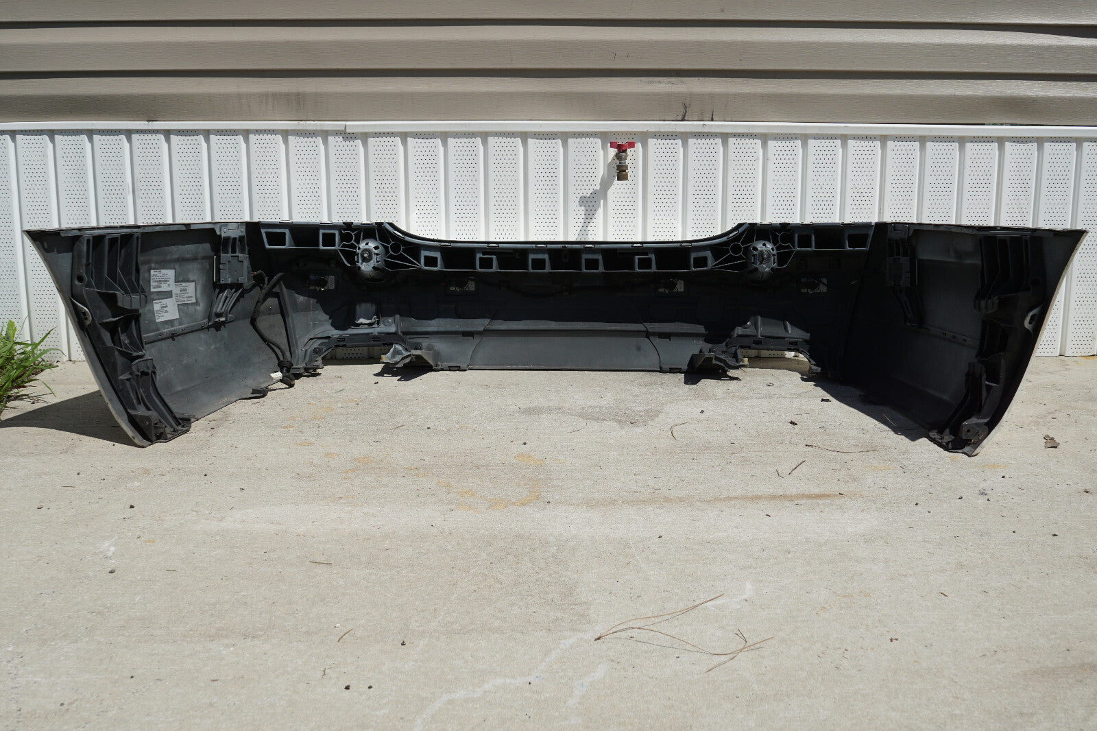 2010 - 2013 MERCEDES-BENZ S550 REAR BUMPER COVER OEM
