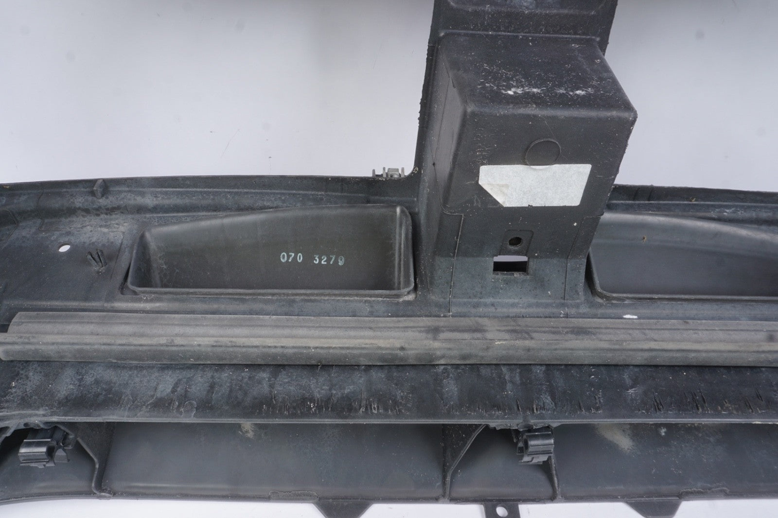 2007 ‑ 2013 BMW 325i 328i 330i 335i Coupe Convertible Radiator Support OEM