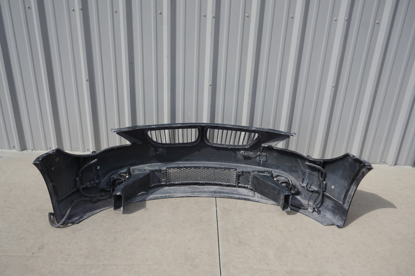 2004 - 2007  BMW 645i 650i E63 E64 Front Bumper Cover OEM