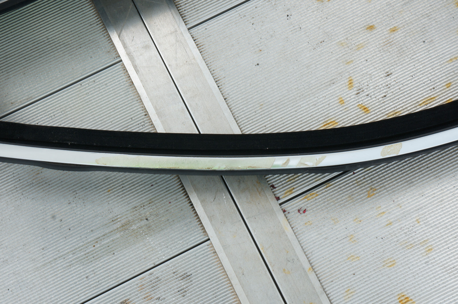 07 - 13 MERCEDES-BENZ S550 W221 FRONT RIGHT PASSENGER SIDE DOOR SHELL OEM