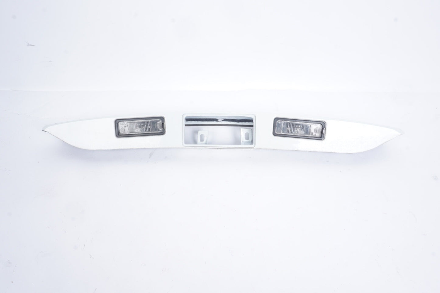 2011-2018 PORSCHE CAYENNE LIFT GATE TAILGATE SWITCH COVER MOLDING PURE WHITE OEM