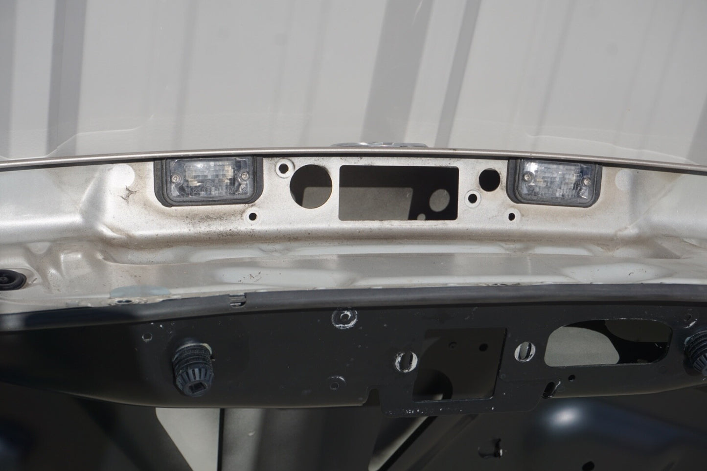 03-11 Mercedes R230 SL500 SL550 SL65 AMG Trunk Lid Shell OEM