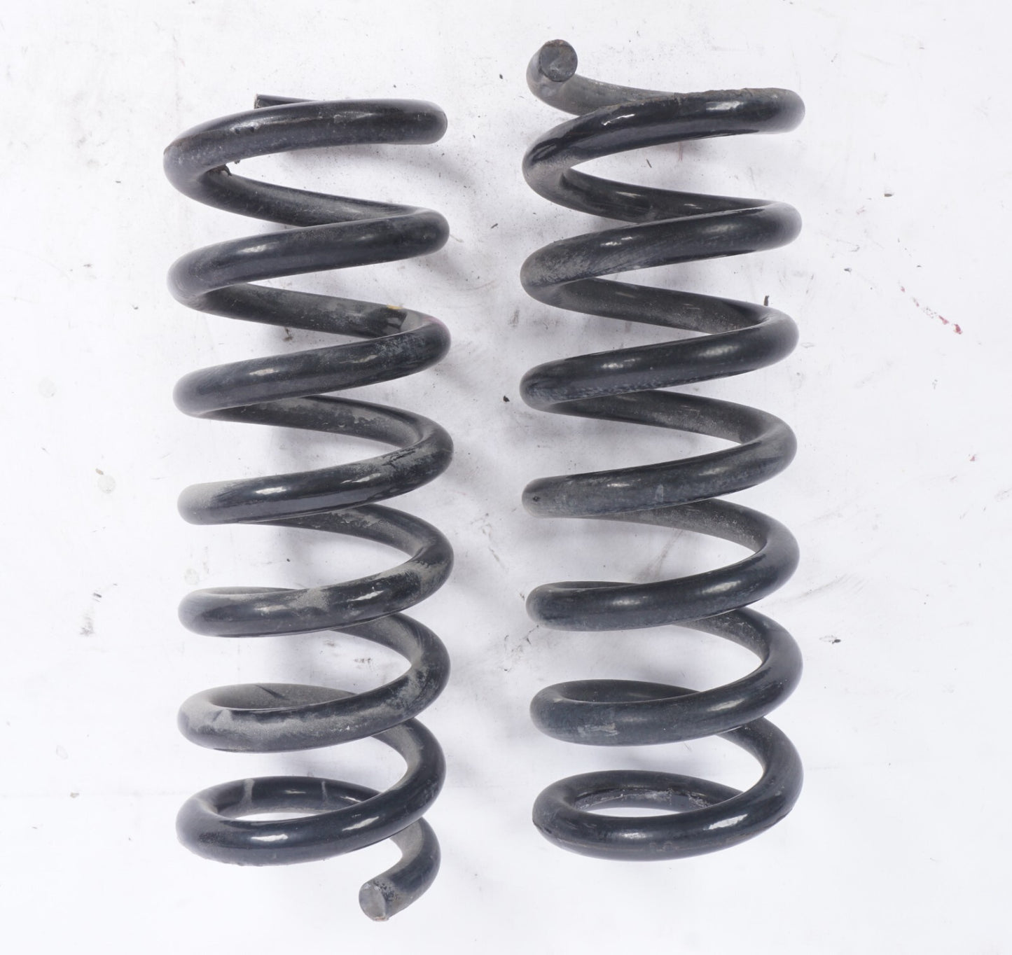 08-14 Mercedes W204 C250 C300 C350 Rear Coil Spring Left & Right OEM