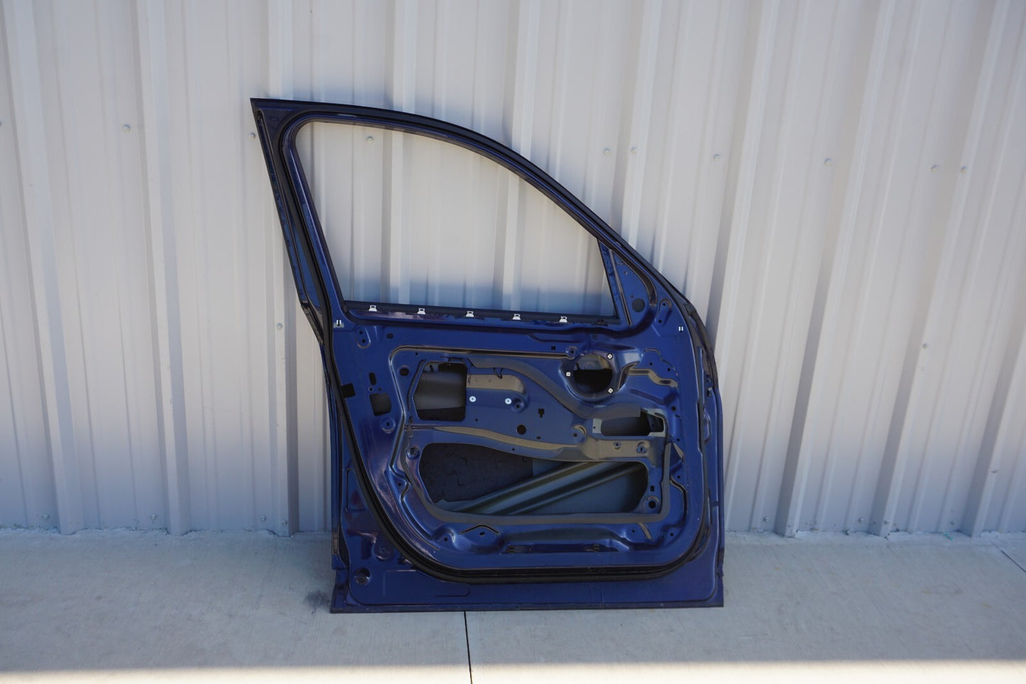 2011 - 2017 Bmw X3 F25 Front Left Driver Side Door Shell Cover OEM
