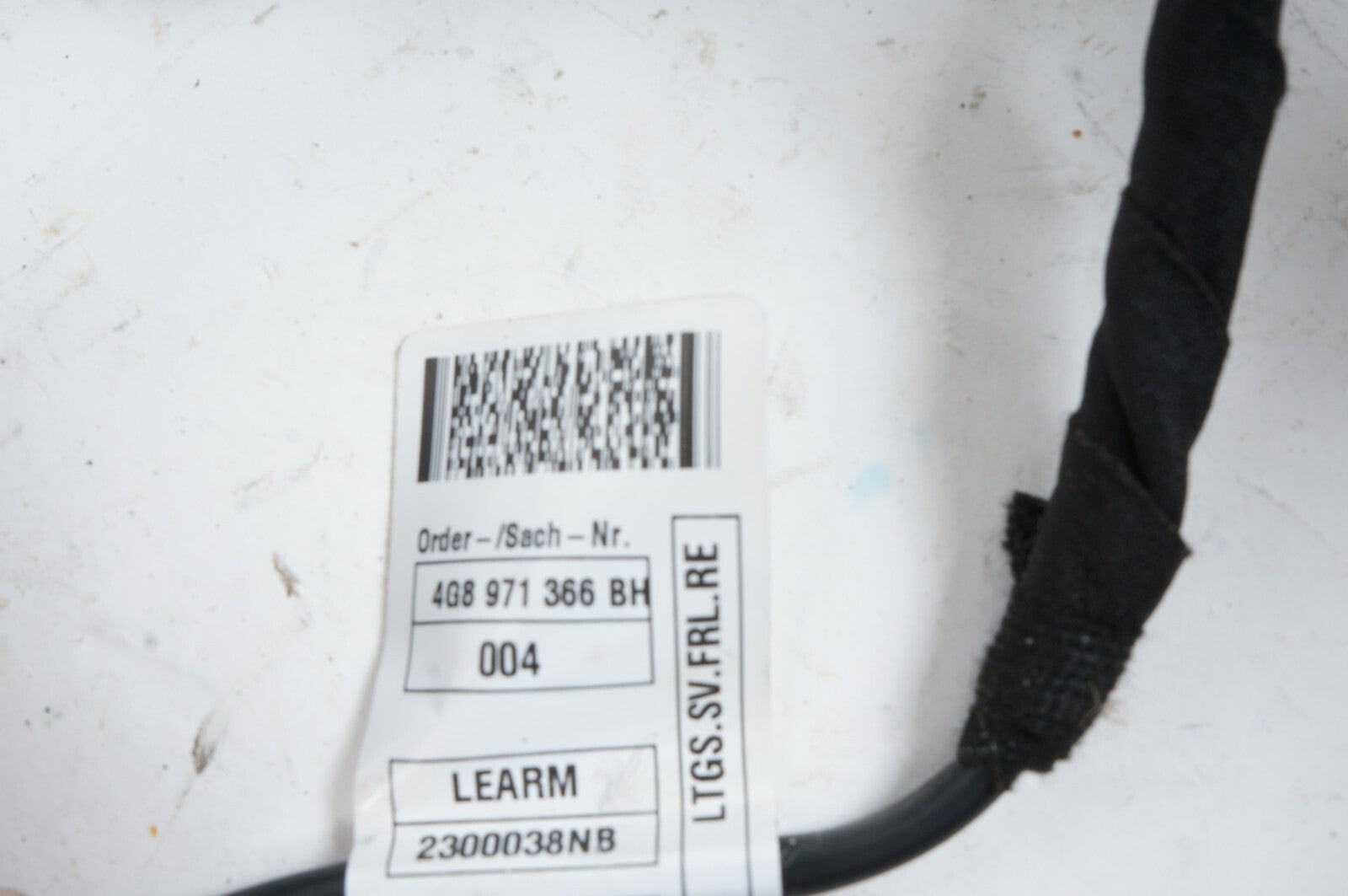 2012 - 2017 AUDI A7 FRONT RIGHT PASSENGER SEAT TRACK RAIL OEM