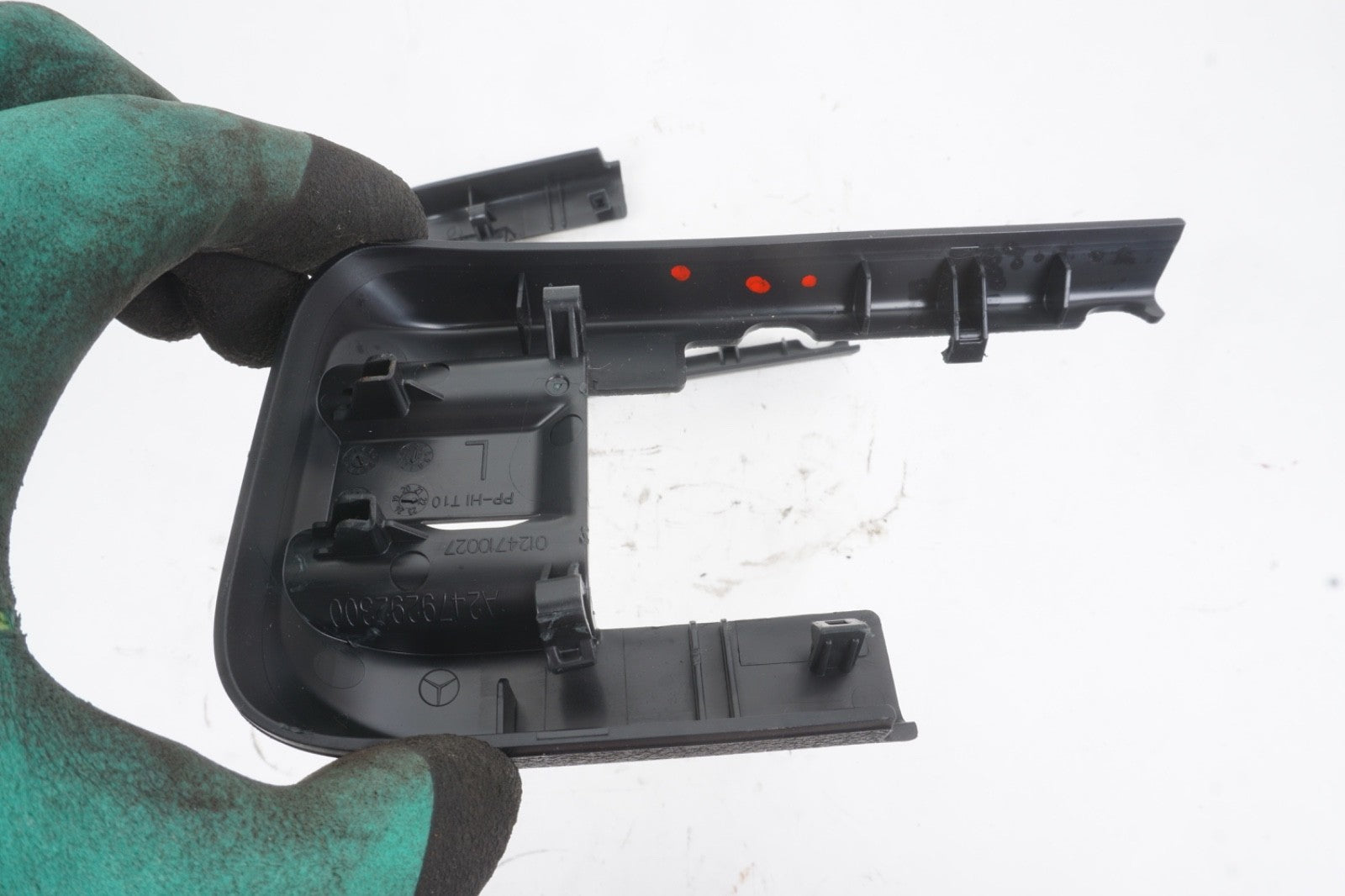 2020 - 2024 MERCEDES-BENZ EQB REAR LEFT RIGHT SEAT OUTER TRACK COVER TRIM OEM