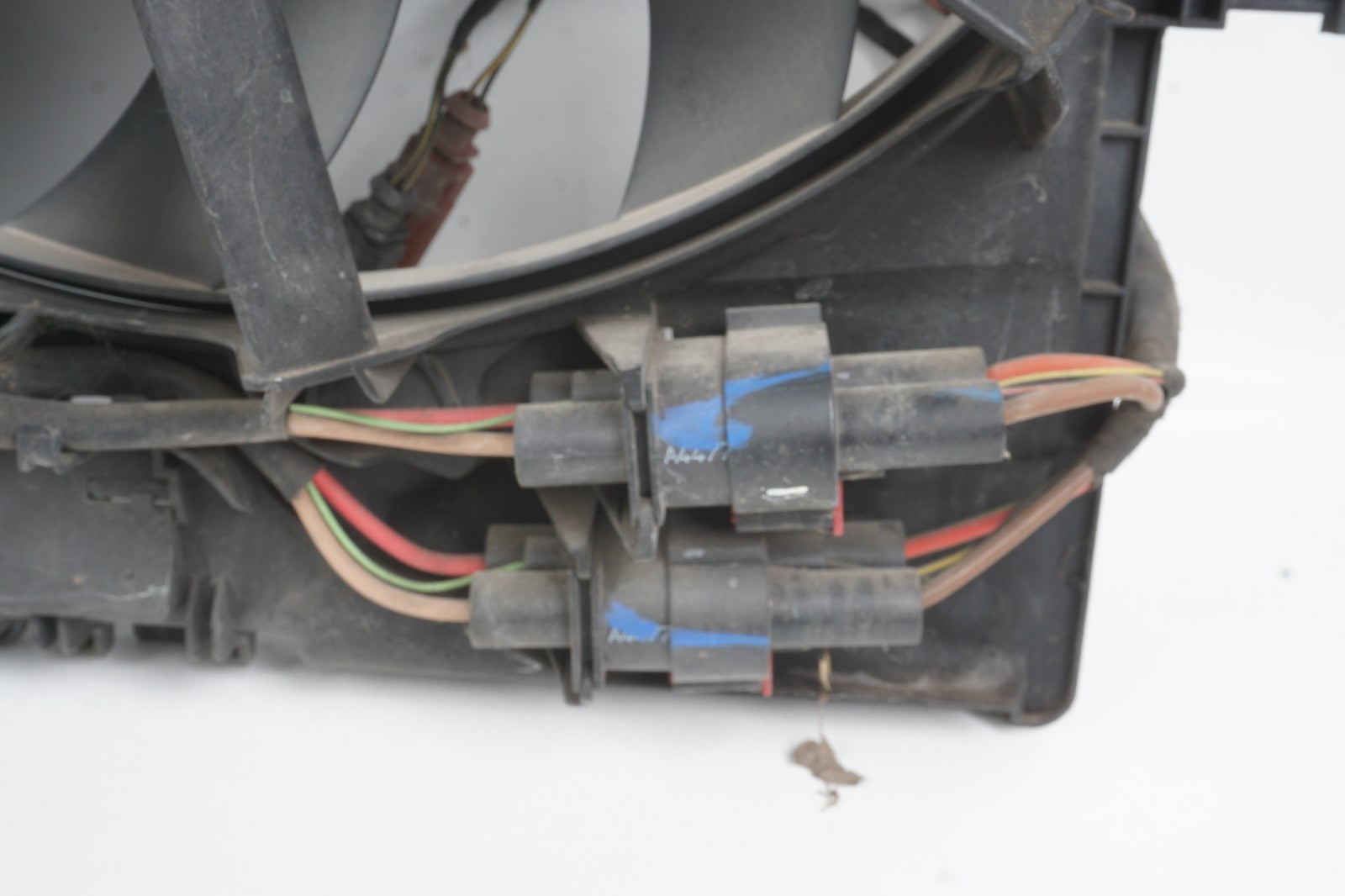 2011 - 2018 Audi A8L A8 3.0l Radiator Cooling Fan & Shroud OEM