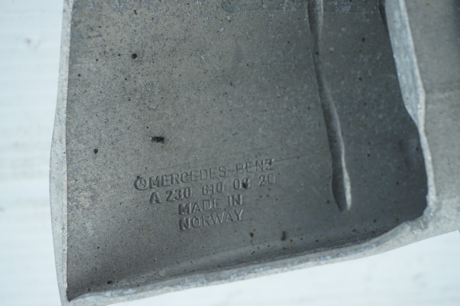 03 - 12 Mercedes R230 SL500 Rear Bumper Reinforcement Impact Crash Bar OEM