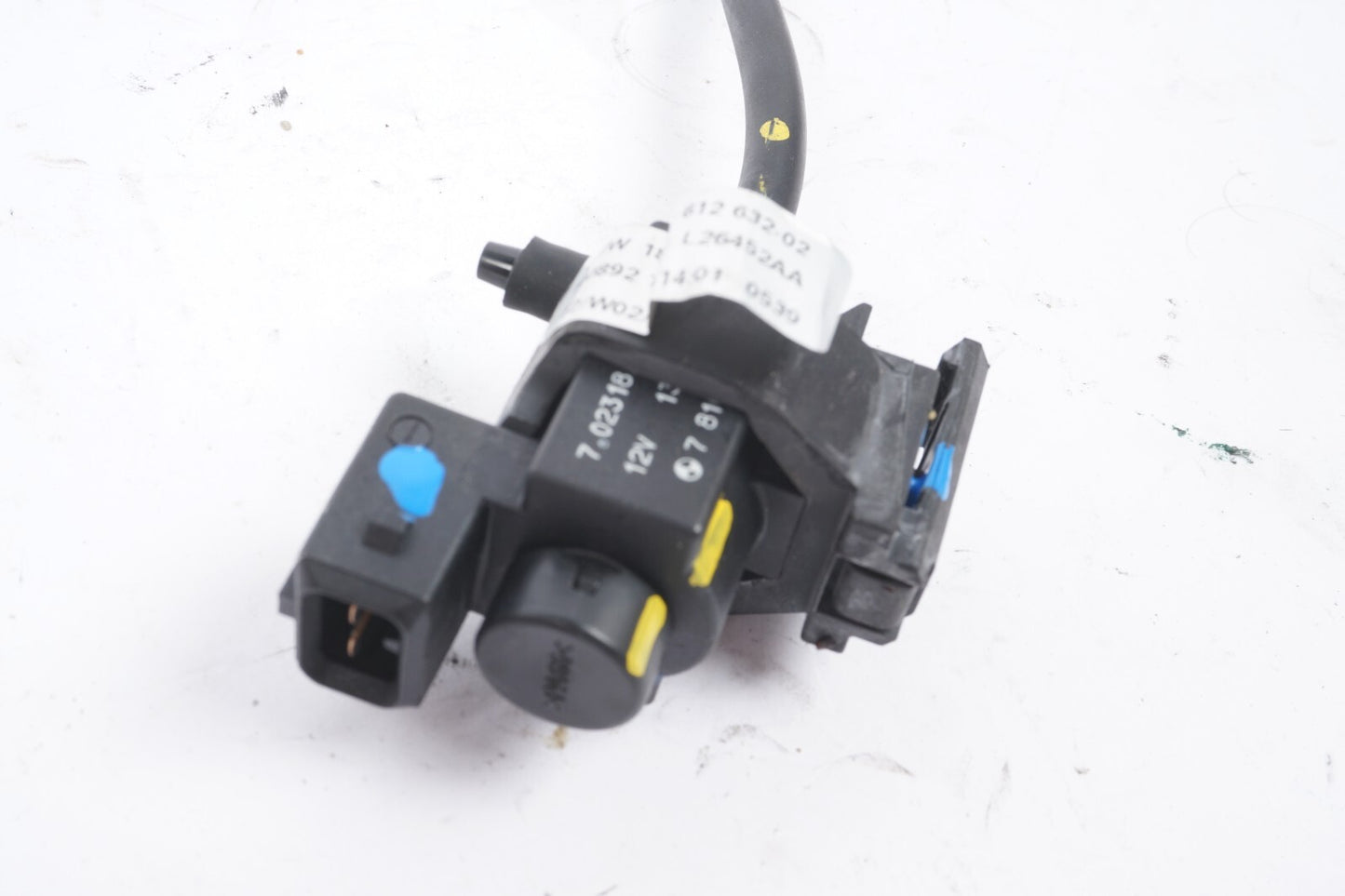 13-18 BMW 650i Exhaust Flap Vacuum Control Electric Valve Solenoid OEM