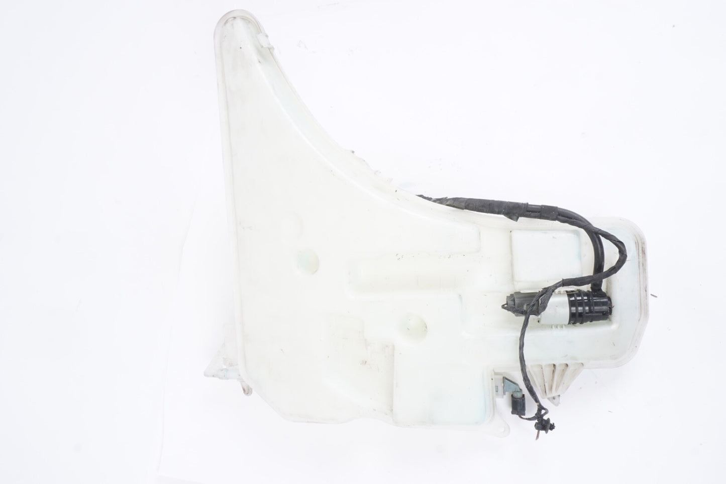 07 - 13 BMW 328i 335 E93 CONVERTIBLE  WINDSHIELD WASHER RESERVOIR FILLER NECK