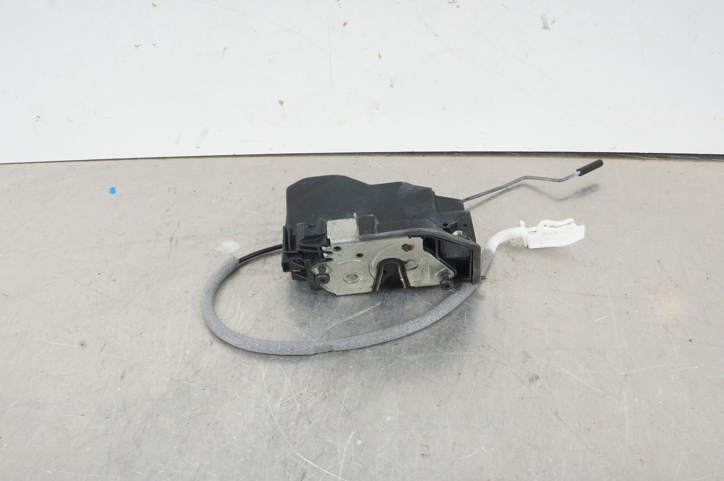 2005 - 2016 BMW Z4 E89 LEFT DRIVER SIDE DOOR LOCK LATCH ACTUATOR OEM