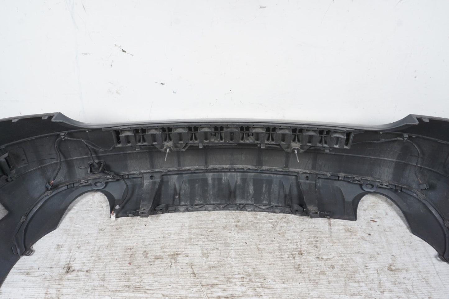2009 2010 2011 2012 2013 MERCEDES E 350 CONVERTIBLE  COUPE REAR BUMPER COVER OEM