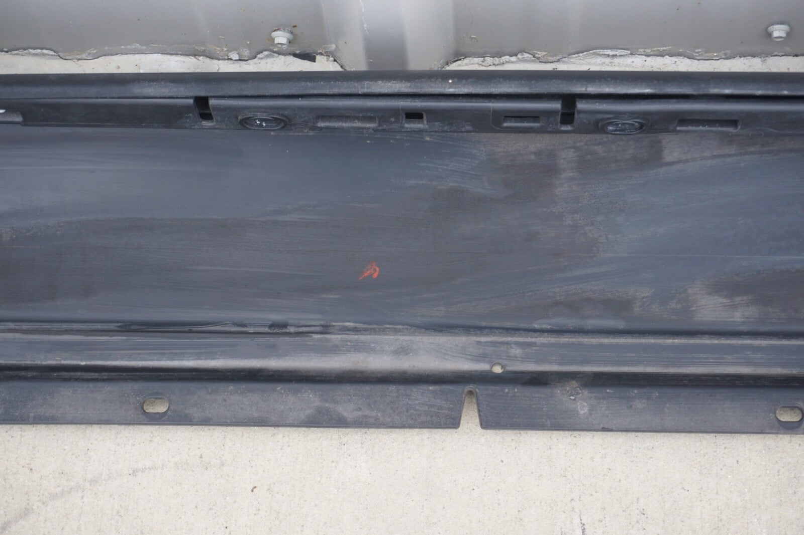 2011 - 2014 Porsche Cayenne Left Driver Side Skirt Rocker Panel 7P5853553 OEM
