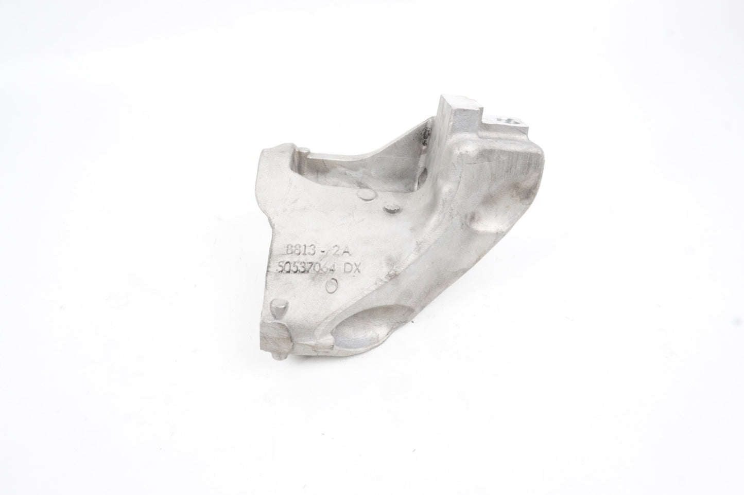 2018 - 2025 ALFA ROMEO STELVIO 2.0L RWD ENGINE RIGHT MOUNT BRACKET OEM 50537064