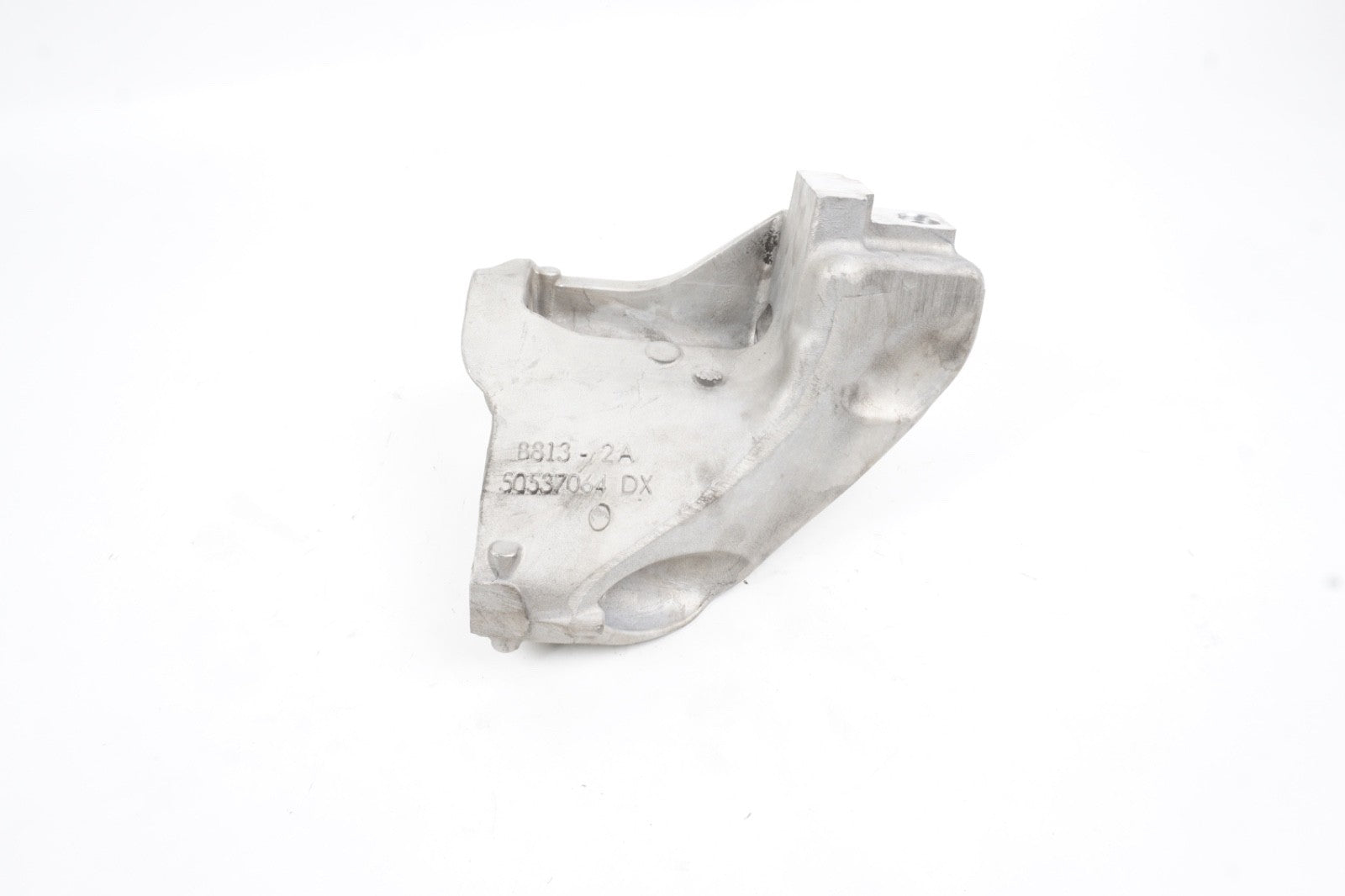 2018 - 2025 ALFA ROMEO STELVIO 2.0L RWD ENGINE RIGHT MOUNT BRACKET OEM 50537064